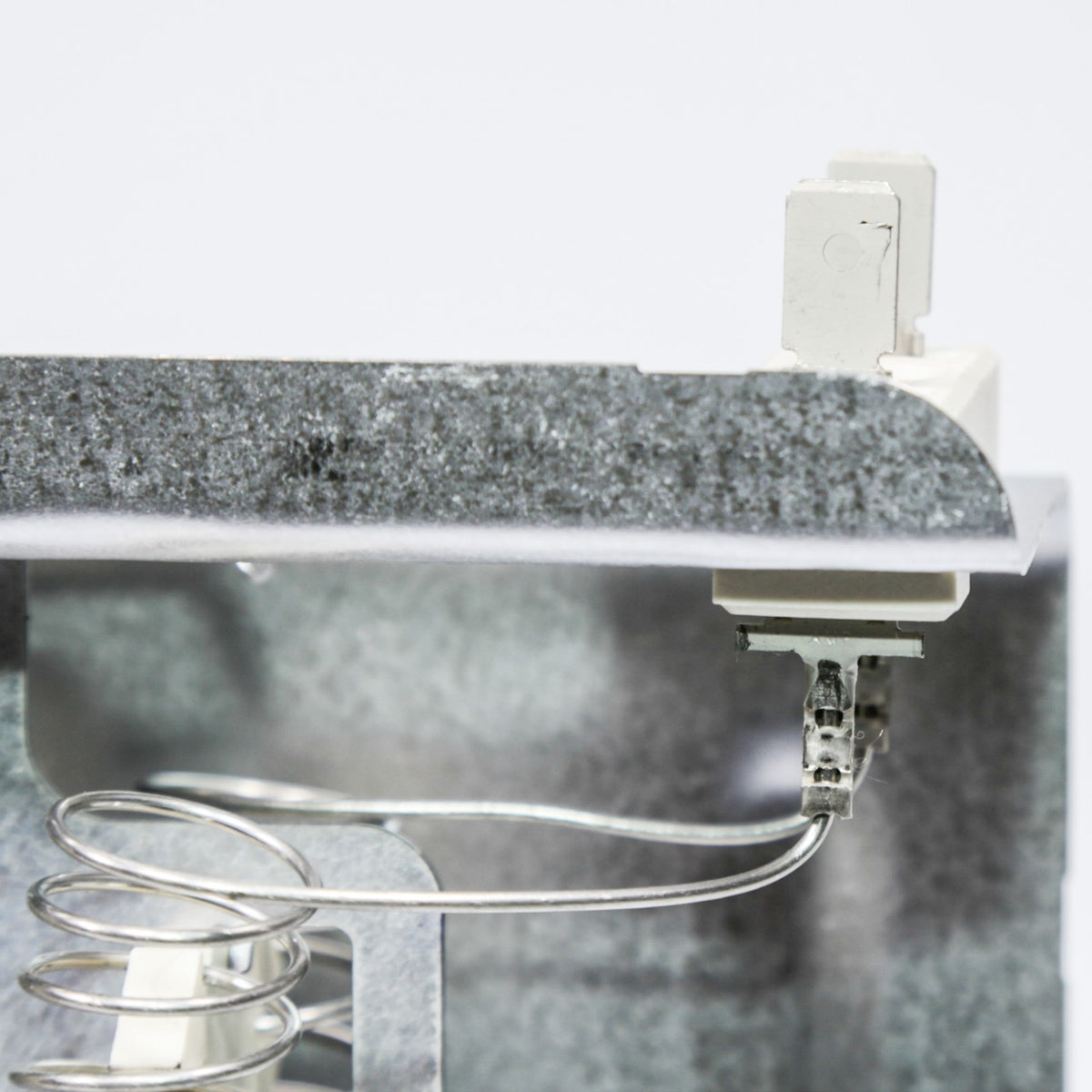 Whirlpool 279838 terminal and coil close-up