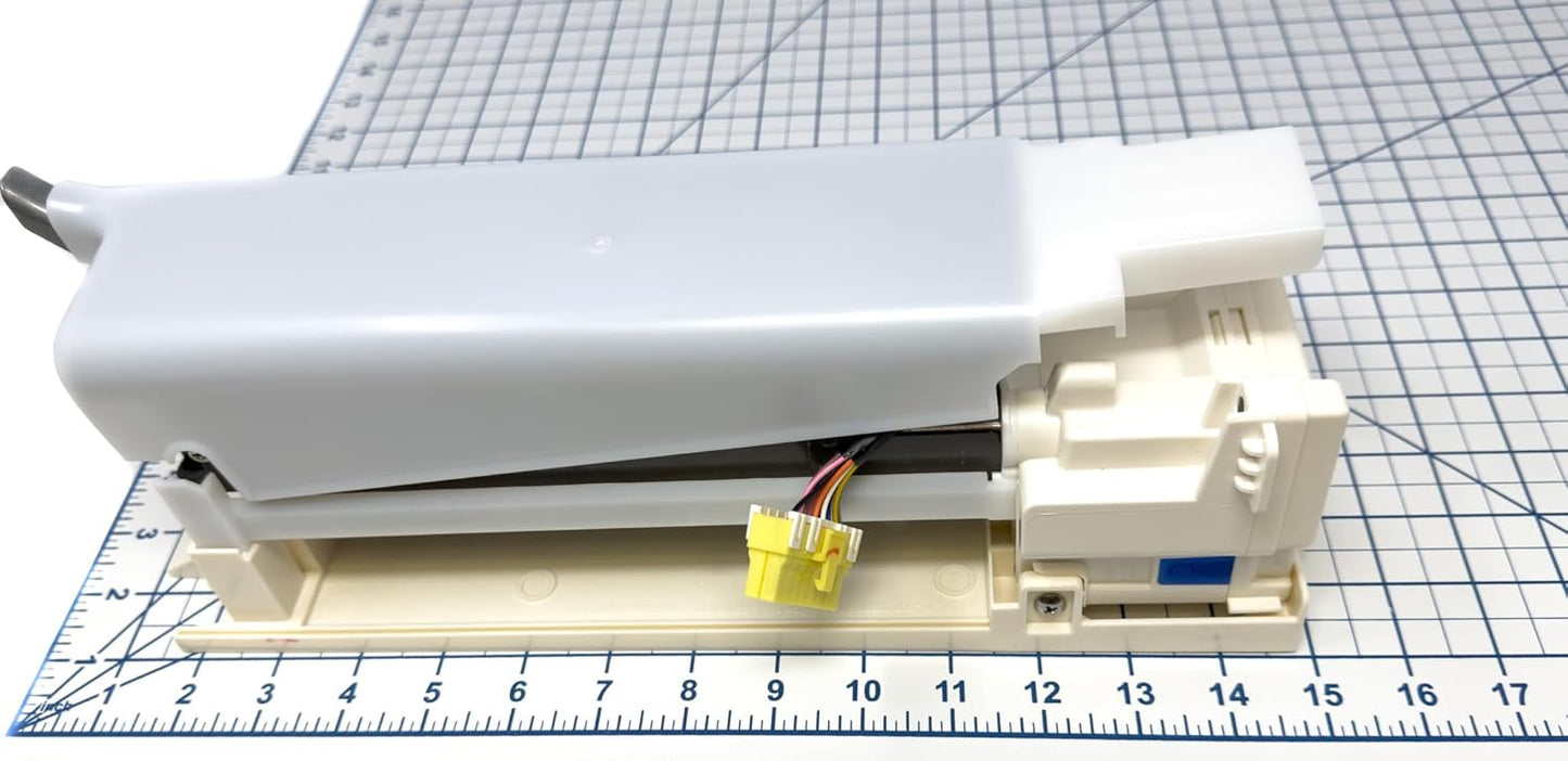 DA97-15217D Refrigerator Ice Maker Assembly
