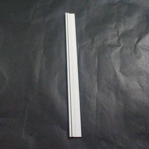5304476197 Electrolux RETAINER