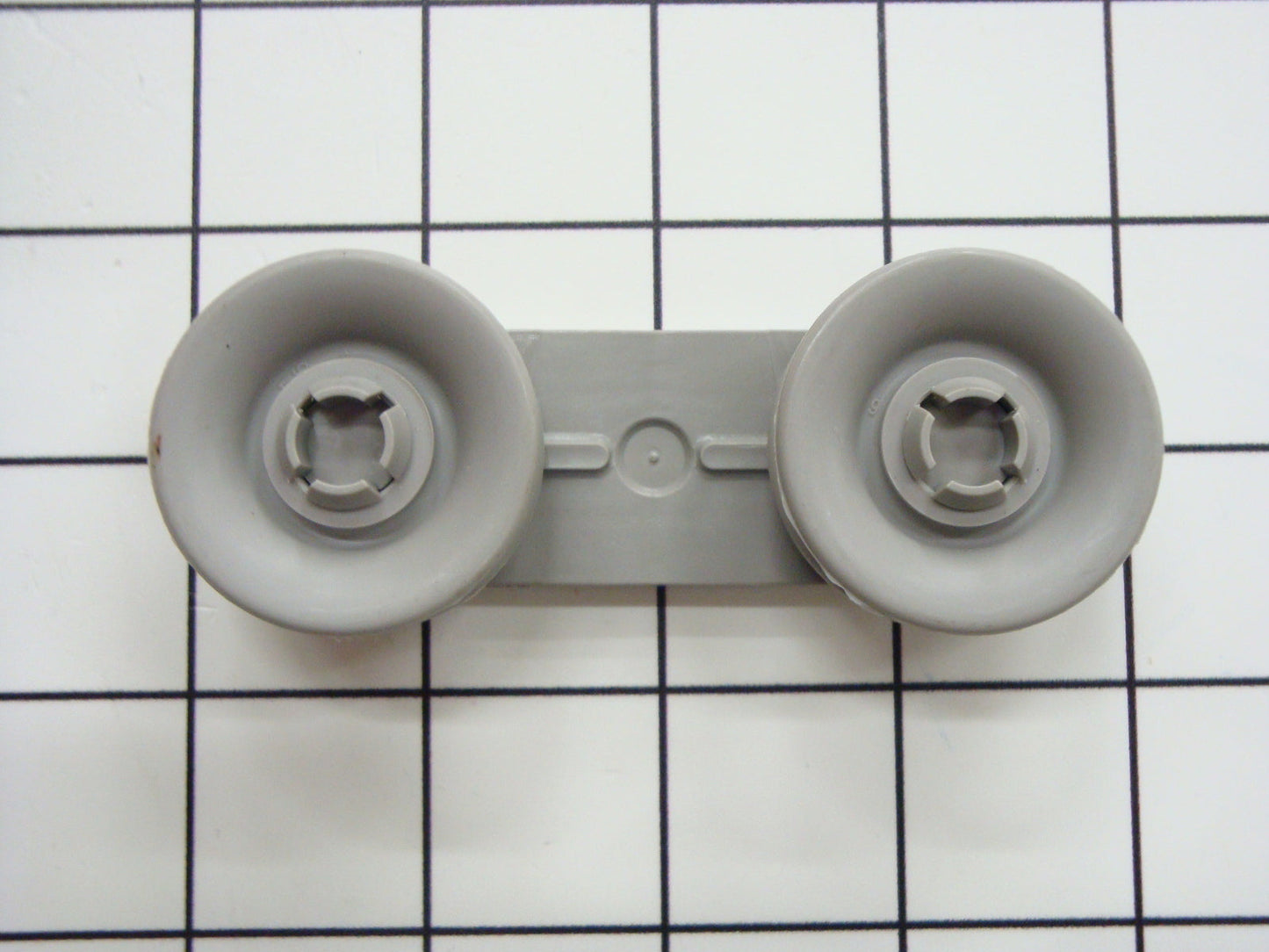 WP8270019 Whirlpool Tub Wheel Assembly