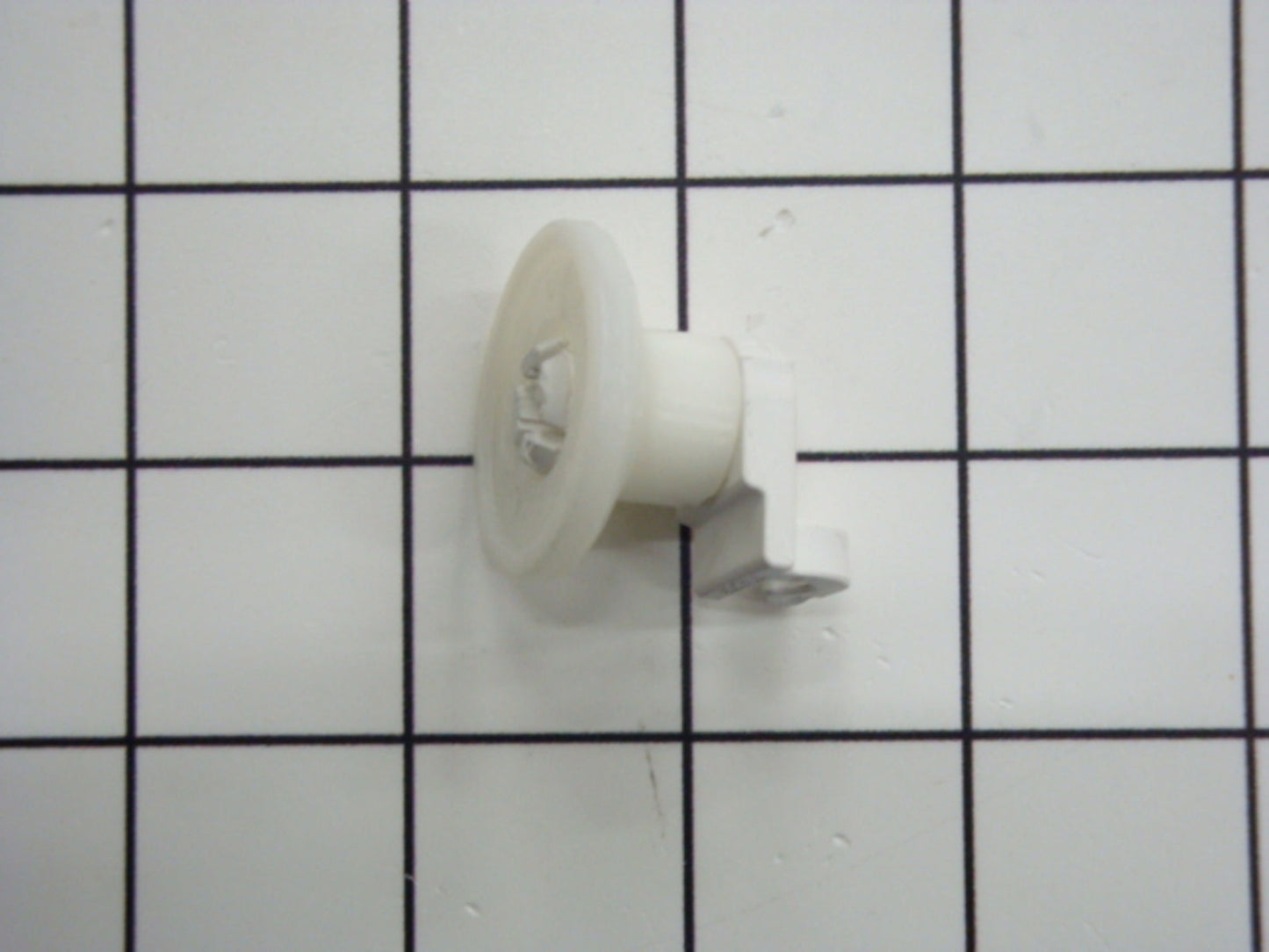 WP9742983 Whirlpool Upper Dishrack Wheel with Axle