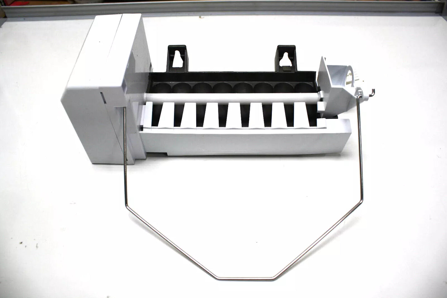 W11592795 Whirlpool Ice Maker Assembly